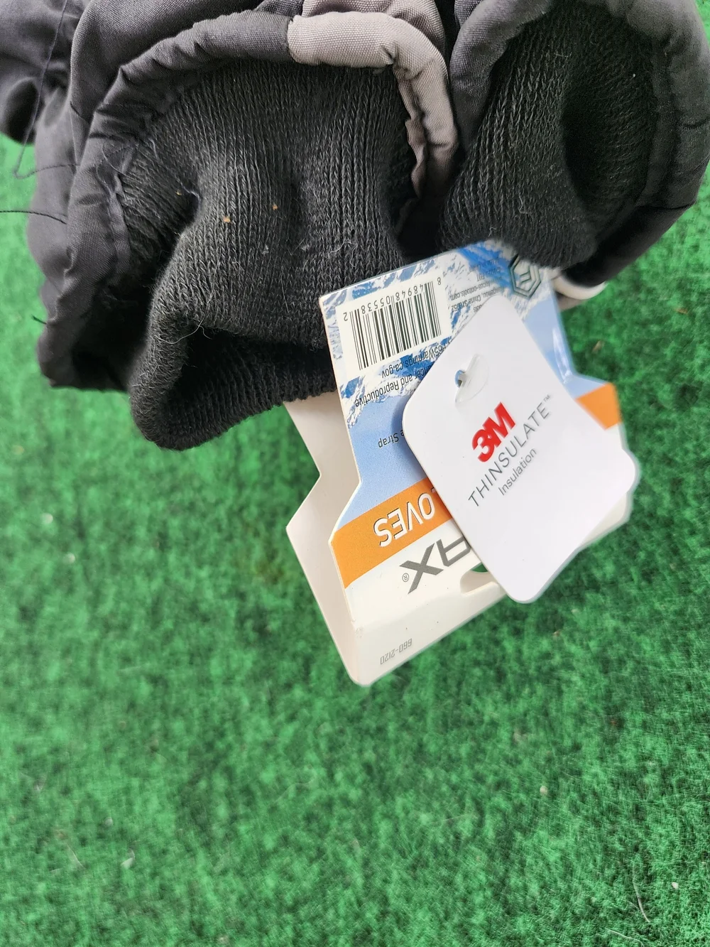 3M Thinsulate Black and Gray Winter Ski Gloves